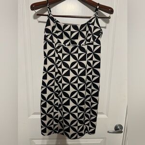 Junior Black and White Retro Dress / Size Large